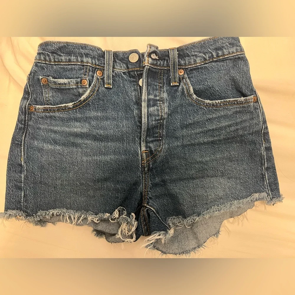 Levi’s W26 501 Denim shorts
